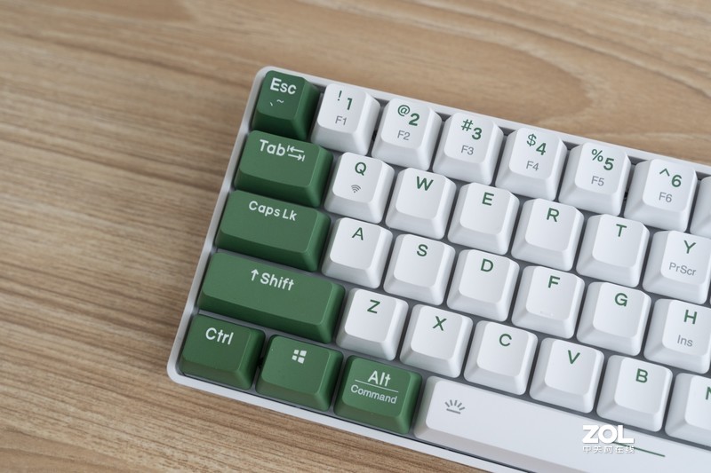 夏日清爽的码字体验——达尔优绿野EK861机械键盘
