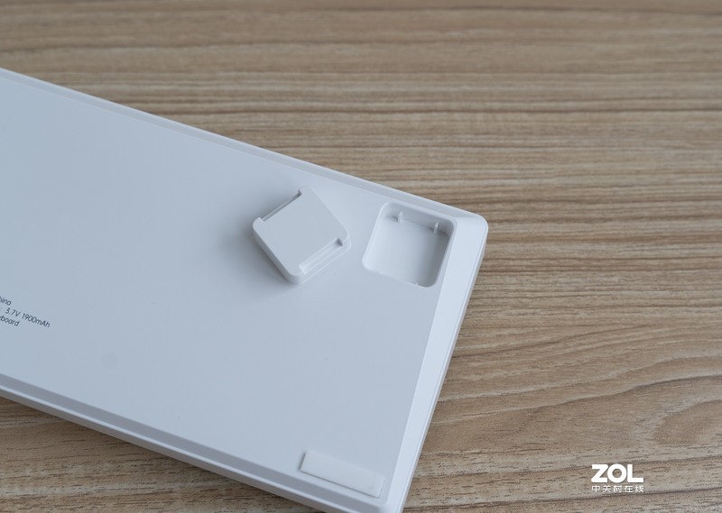 夏日清爽的码字体验——达尔优绿野EK861机械键盘