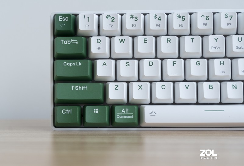 夏日清爽的码字体验——达尔优绿野EK861机械键盘