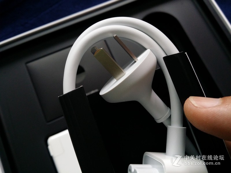 2015款MacBook Pro开箱，多图杀猫！