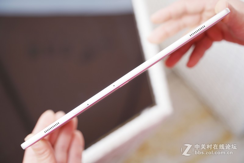 酷比魔方X平板电脑体验：让妹子户外尽情自娱自乐 I 视频