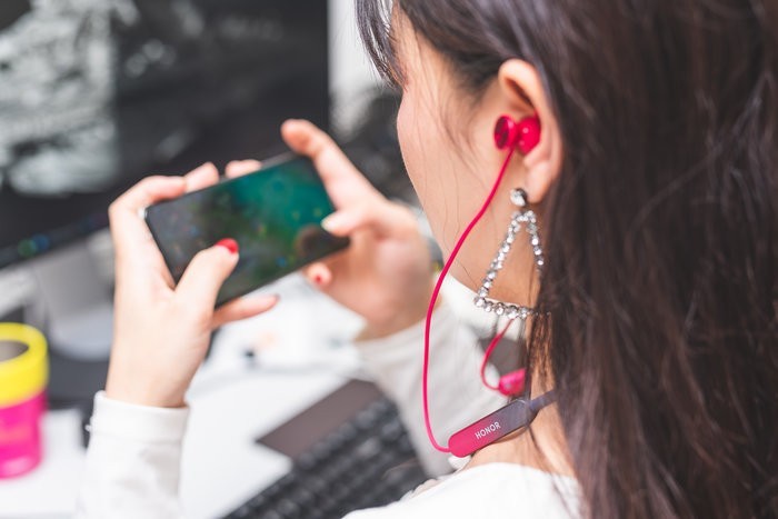 运动与自由之间，告别“有线”束缚 荣耀xSport PRO运动蓝牙耳机体验