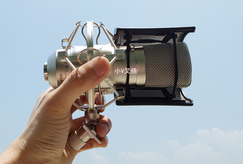 告别鹅颈管夹 橡皮圈式新型录音防喷罩