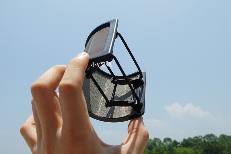 告别鹅颈管夹 橡皮圈式新型录音防喷罩