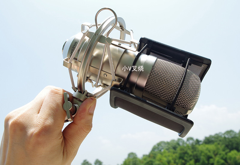 告别鹅颈管夹 橡皮圈式新型录音防喷罩