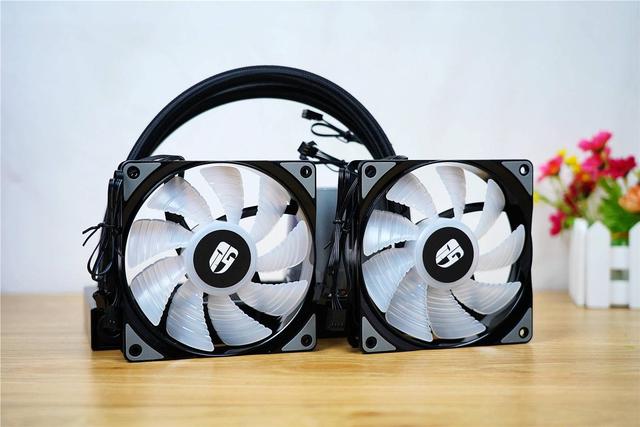 为你的CPU换台新空调，九州风神堡垒Castle 240RGB V2