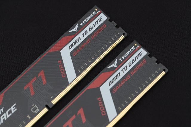 服气我这老Z170板子，发威硬刚了十铨DDR4 3000
