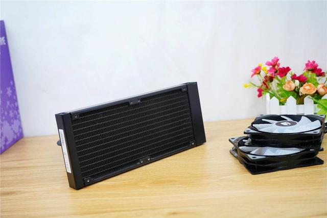 为你的CPU换台新空调，九州风神堡垒Castle 240RGB V2