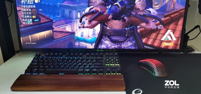 服气我这老Z170板子，发威硬刚了十铨DDR4 3000