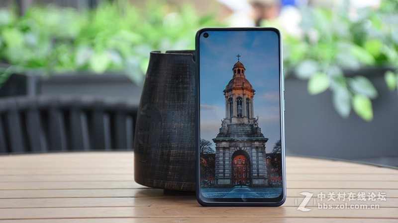 非线上品牌的转型思路：vivo Z5x体验报告