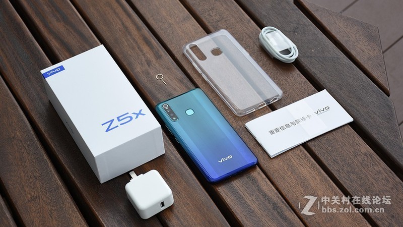 非线上品牌的转型思路：vivo Z5x体验报告