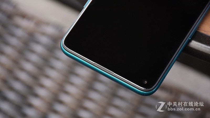 非线上品牌的转型思路：vivo Z5x体验报告