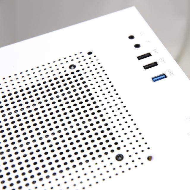 要玩游戏，就用YOGO游戏药丸机箱！