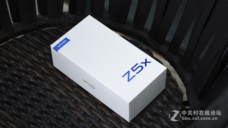 非线上品牌的转型思路：vivo Z5x体验报告