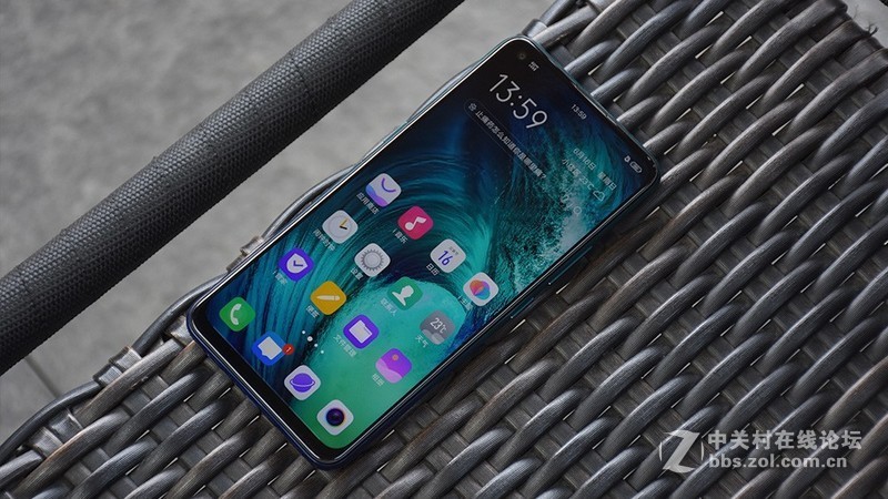 非线上品牌的转型思路：vivo Z5x体验报告