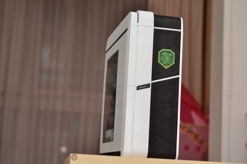 碳60+GTX960 480G SSD走起！半夜福利--充分体验光污染