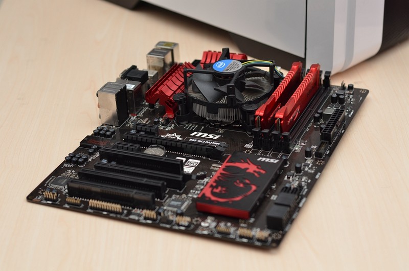 碳60+GTX960 480G SSD走起！半夜福利--充分体验光污染