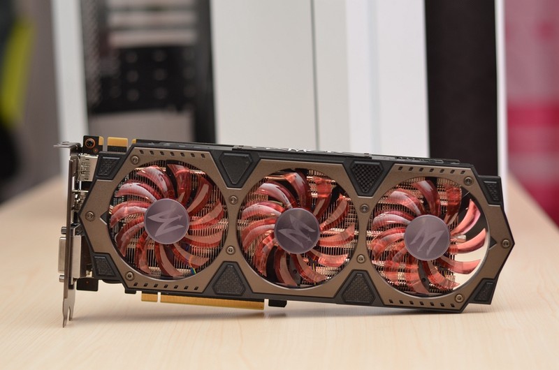 碳60+GTX960 480G SSD走起！半夜福利--充分体验光污染