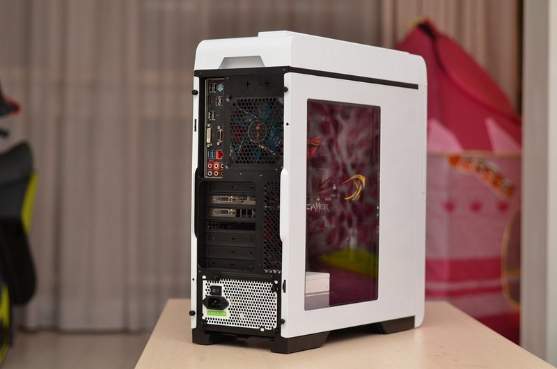 碳60+GTX960 480G SSD走起！半夜福利--充分体验光污染