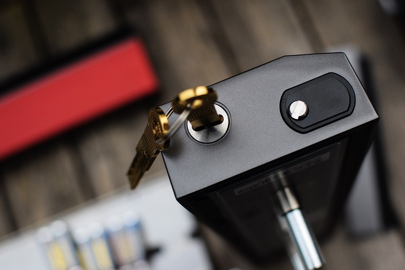 人体内特征识别 东屋世安静脉锁V8 蓝牙版体验