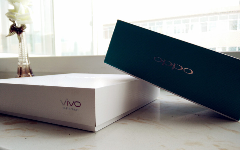 vivo X5pro与OPPO R7颜值大比拼  都具有2.5D玻璃屏