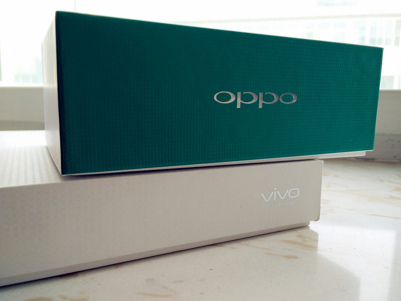 vivo X5pro与OPPO R7颜值大比拼  都具有2.5D玻璃屏