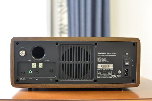 挡不住的复古情怀，山进WR12BT?PLUS收音机评测