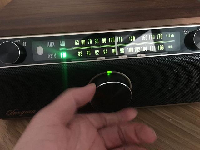 挡不住的复古情怀，山进WR12BT?PLUS收音机评测