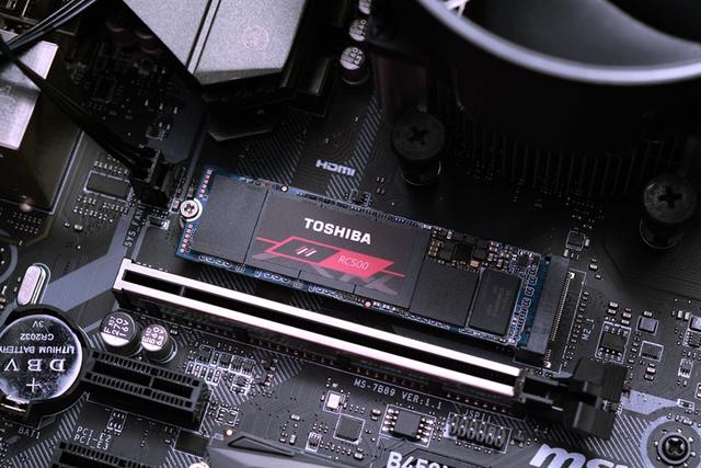 两家硬盘厂商大比拼，东芝RC500 NVMe固态硬盘评测（东芝改名啦）