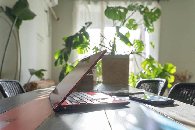 一张A4纸大小的笔记本挑战主力机，不知道产品经理疯了多少次