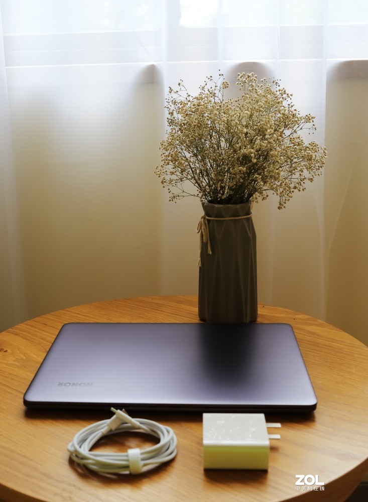 谁更满足我所要的轻薄？是荣耀MagicBOOK 2019 R5还是机械革命S1 PRO？