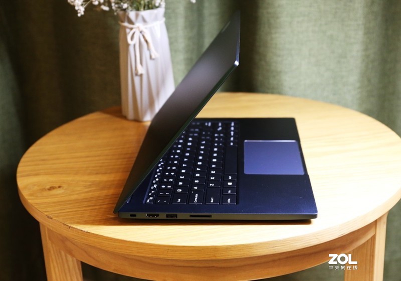 谁更满足我所要的轻薄？是荣耀MagicBOOK 2019 R5还是机械革命S1 PRO？