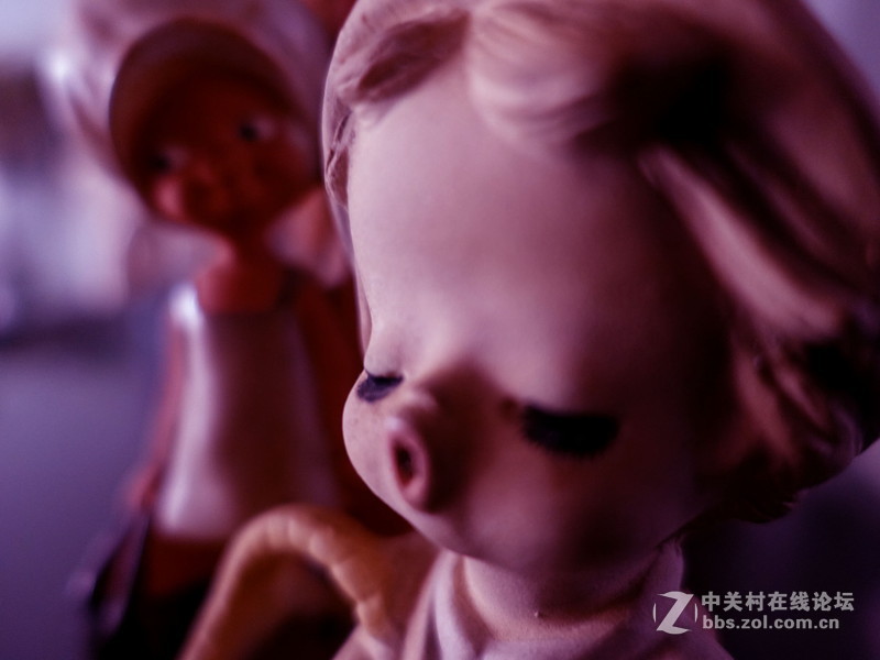 索尼黑卡的色彩