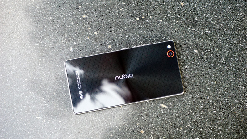 漆黑中的萤火虫，那样的鲜明，那样的出众—小红圈手机到手印象