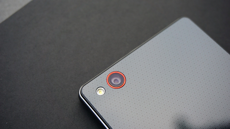 漆黑中的萤火虫，那样的鲜明，那样的出众—小红圈手机到手印象