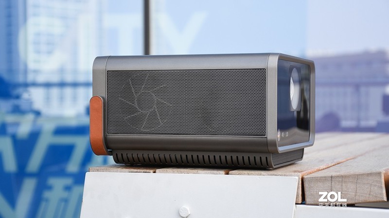 追求品质感的观影体验 优派X10-4K家用投影仪