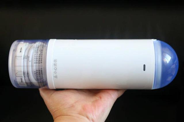 东菱手持挂烫机 便携是最大亮点