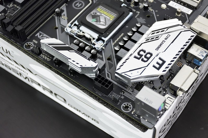 来自i9 9900K拷问，CVN B365M GAMING PRO V20开箱小测