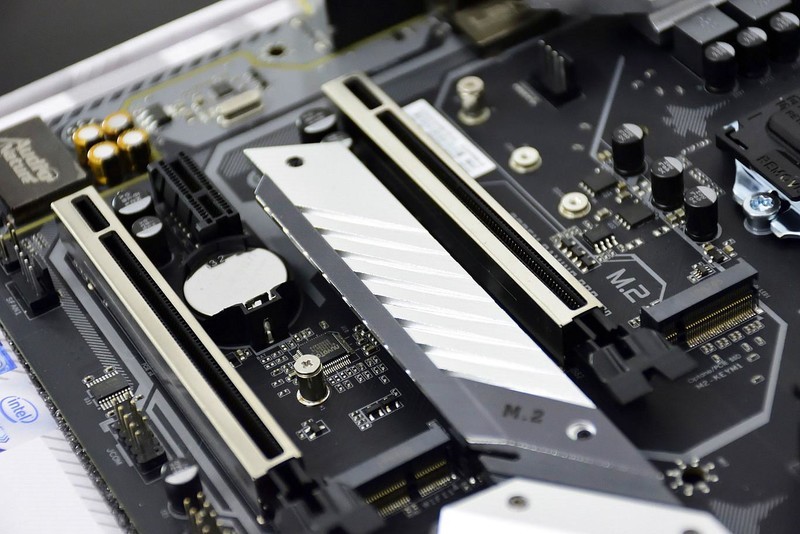 来自i9 9900K拷问，CVN B365M GAMING PRO V20开箱小测