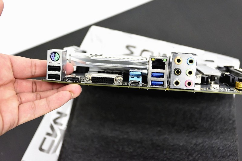 来自i9 9900K拷问，CVN B365M GAMING PRO V20开箱小测