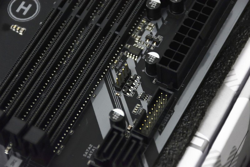 来自i9 9900K拷问，CVN B365M GAMING PRO V20开箱小测