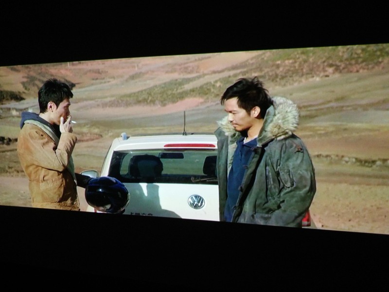 #QUMI Q4，随时随地体验私人影院# 打造自己的家庭影院 情景创设篇