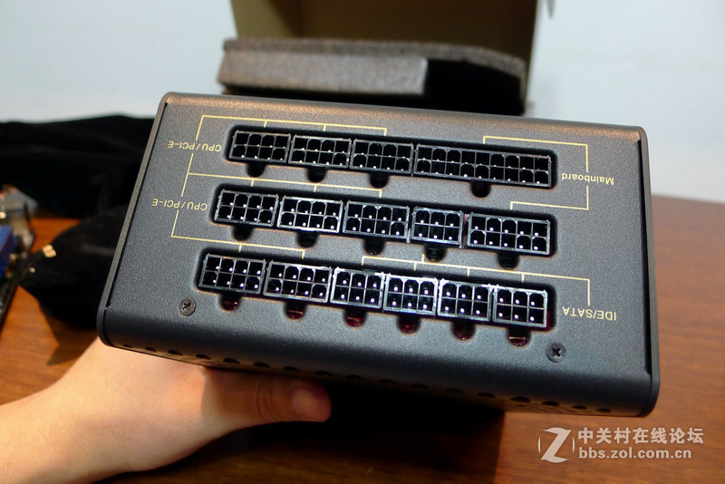 蓝色火焰，24K金牌模组 超越白箱入手装机