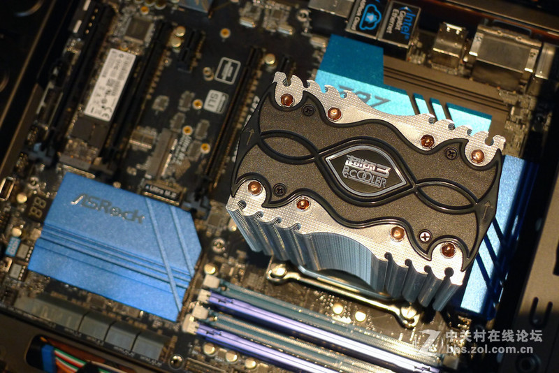 蓝色火焰，24K金牌模组 超越白箱入手装机