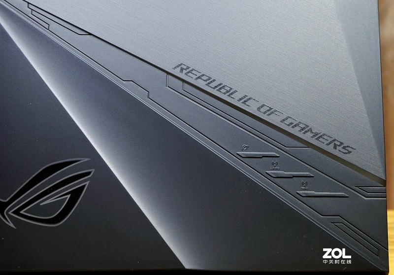 游戏加速、私有云、RGB灯效，一个都不能少——华硕GT-AC2900剁手分享