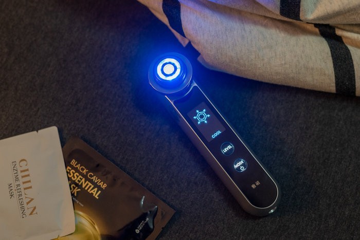 女生最爱的礼品？男生也能用？雅萌YAMAN油痘救星！