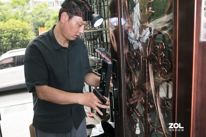 性价比无敌，德施曼小嘀T11大霸王锁体静音指纹锁入手记