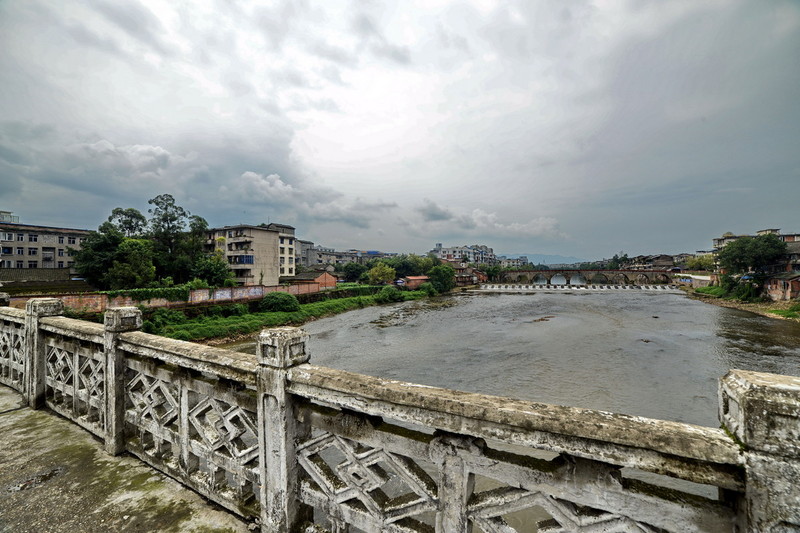 威摄（三阳）AE 14 2.8 光线较好时拍片