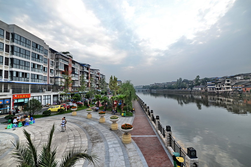 威摄（三阳）AE 14 2.8 光线较好时拍片