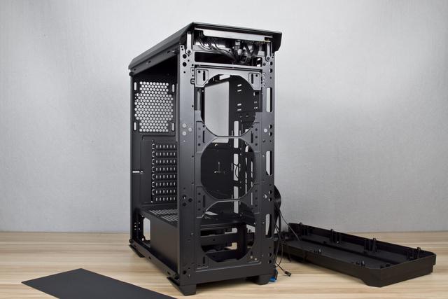 先马坦克3+冰川240RGB体验，这光污染太酷